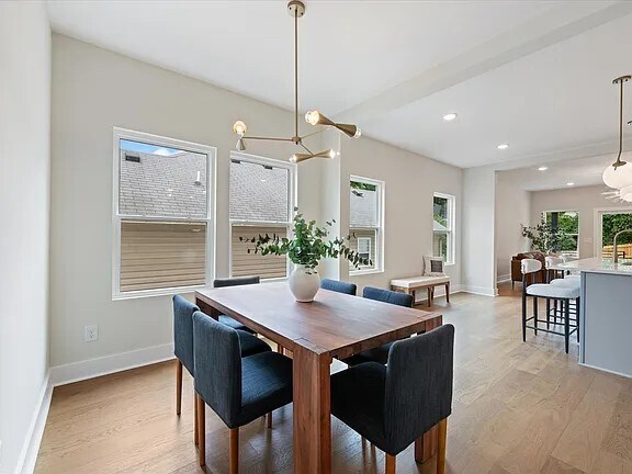 Comedor - 2130 12th Ave N