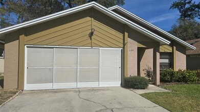 Building Photo - 1020 NE 30th Ave