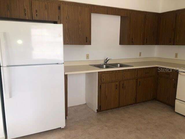 Foto del edificio - 1195 W 16th St