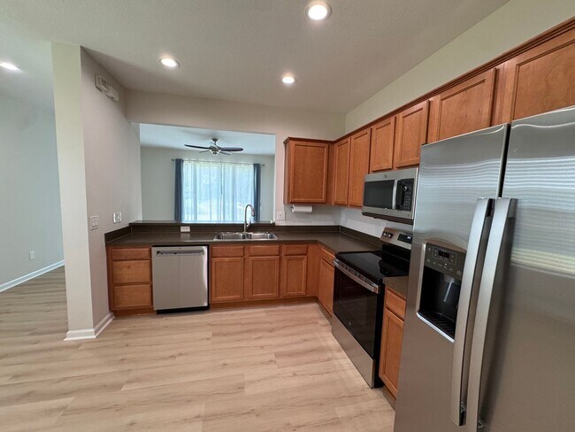 Foto del edificio - Luxury Living in Harrison Ranch – 3BR Lake...