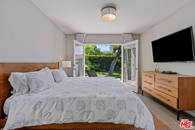 Foto del edificio - 1216 Greenacre Ave