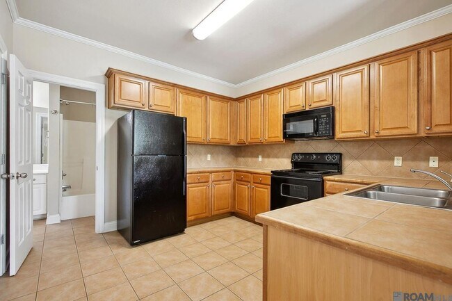 Foto del edificio - 7300 Burbank Dr