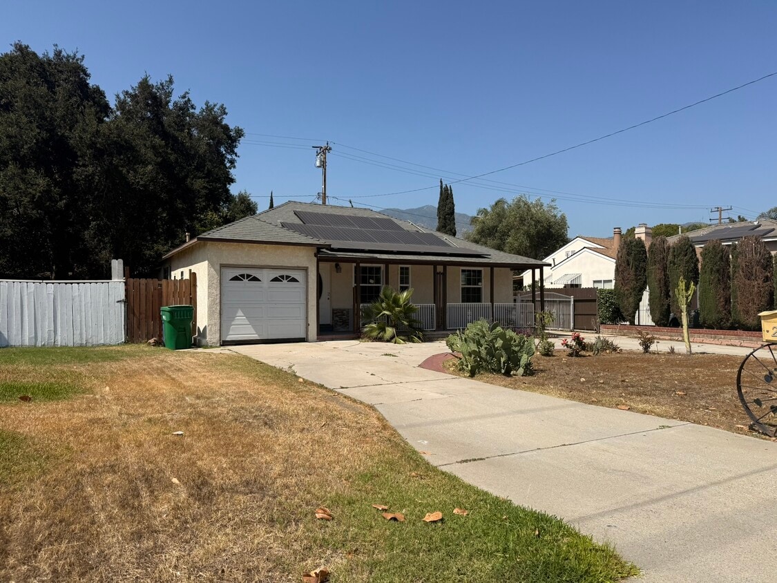 Primary Photo - 251 E Colorado Blvd