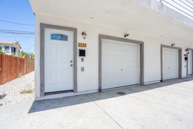 Foto del edificio - 2123 S West View St