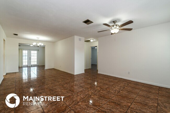 Foto del edificio - 2155 Tropic Ave