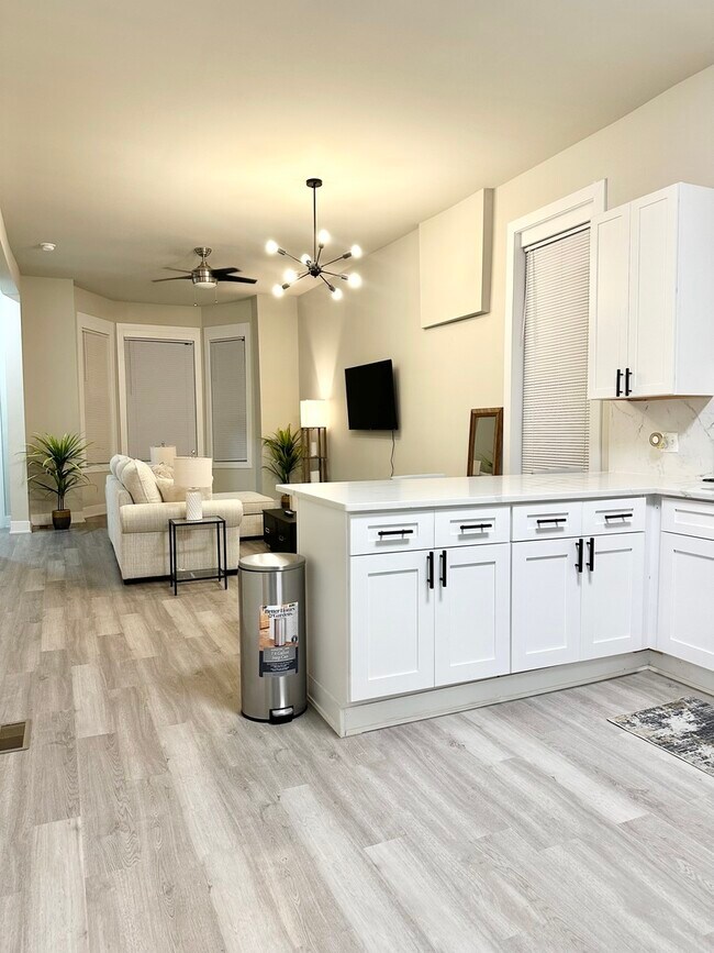 Foto del edificio - 2837 W Lexington St