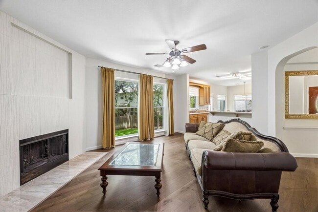 Foto del edificio - 4176 Canyon Glen Cir