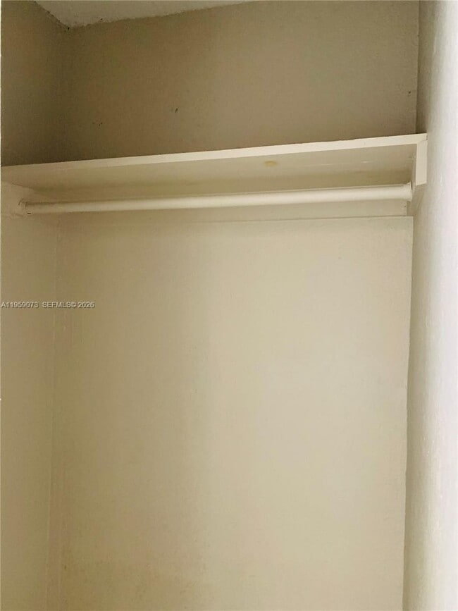 Foto del edificio - 1265 SW 6th St