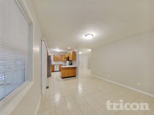 Foto del edificio - 3217 Muriel Pl