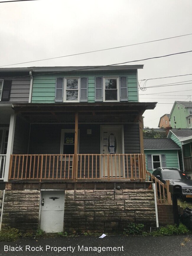 Foto del edificio - 2 br, 1 bath House - 206 W Front St