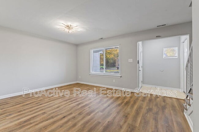 Building Photo - 5809 Layton St