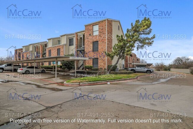 Building Photo - 1513 E Interstate 30