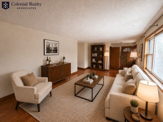 Foto del edificio - 90 Hillside Rd