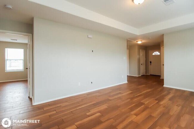 Building Photo - 16619 Sidonie Dr