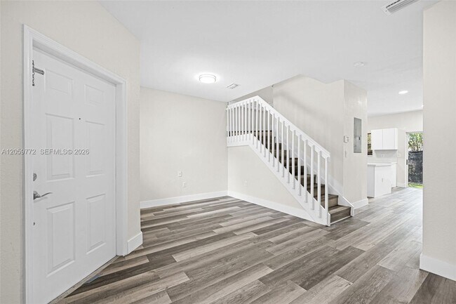 Foto del edificio - 1681 SE 30th St