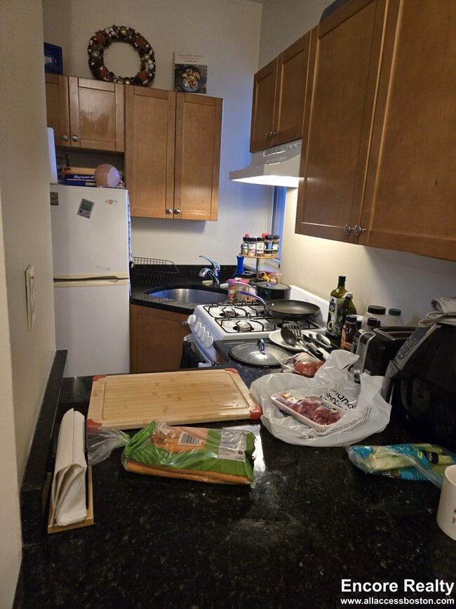 Building Photo - 1189 Commonwealth Ave