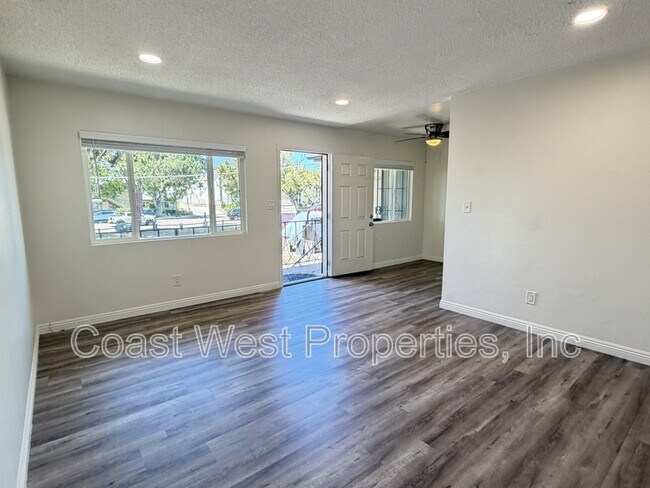 Building Photo - 1618 1/2 Reed Avenue