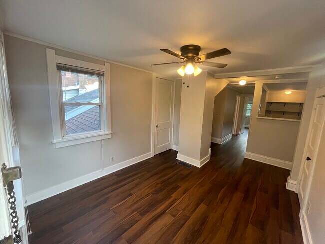 Sala de estar - 117 N 5th St