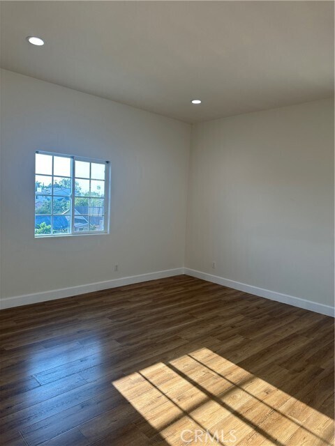 Foto del edificio - 14201 Chestnut St