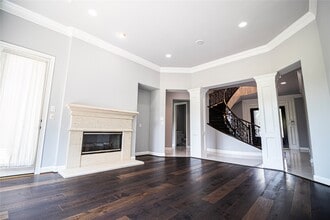Building Photo - 3202 Bonnebridge Way Blvd