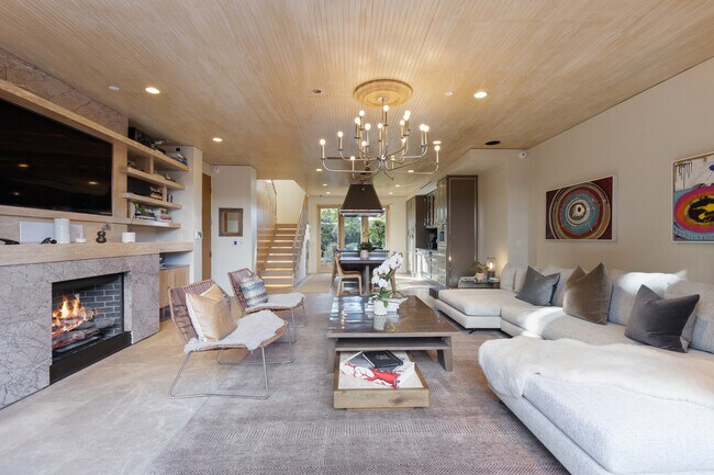 Foto del edificio - 812 Brooks Ave