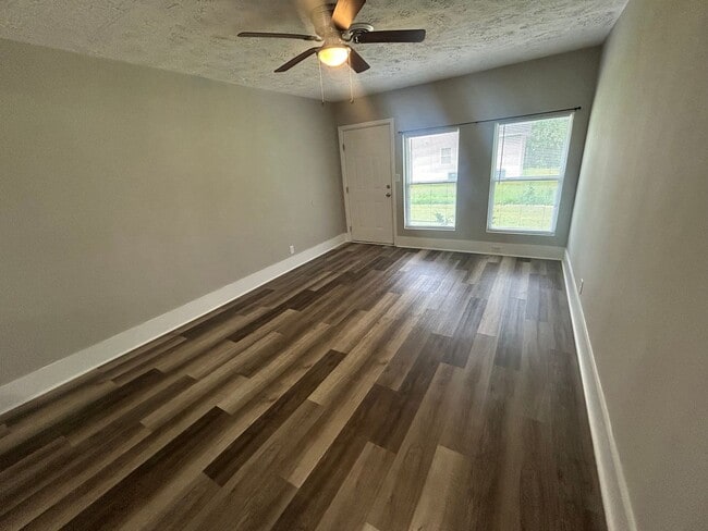 Building Photo - 1109 Ocala St