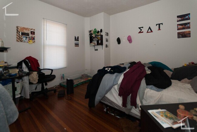 Foto del edificio - AWESOME ALLSTON 5 BED