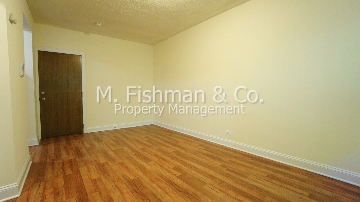 Foto principal - 1742 N Humboldt Blvd