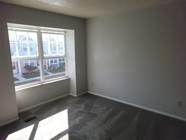 Foto del edificio - 872 Upholland Ln