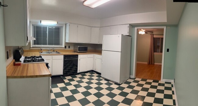 Foto del edificio - 605 Hambley Blvd