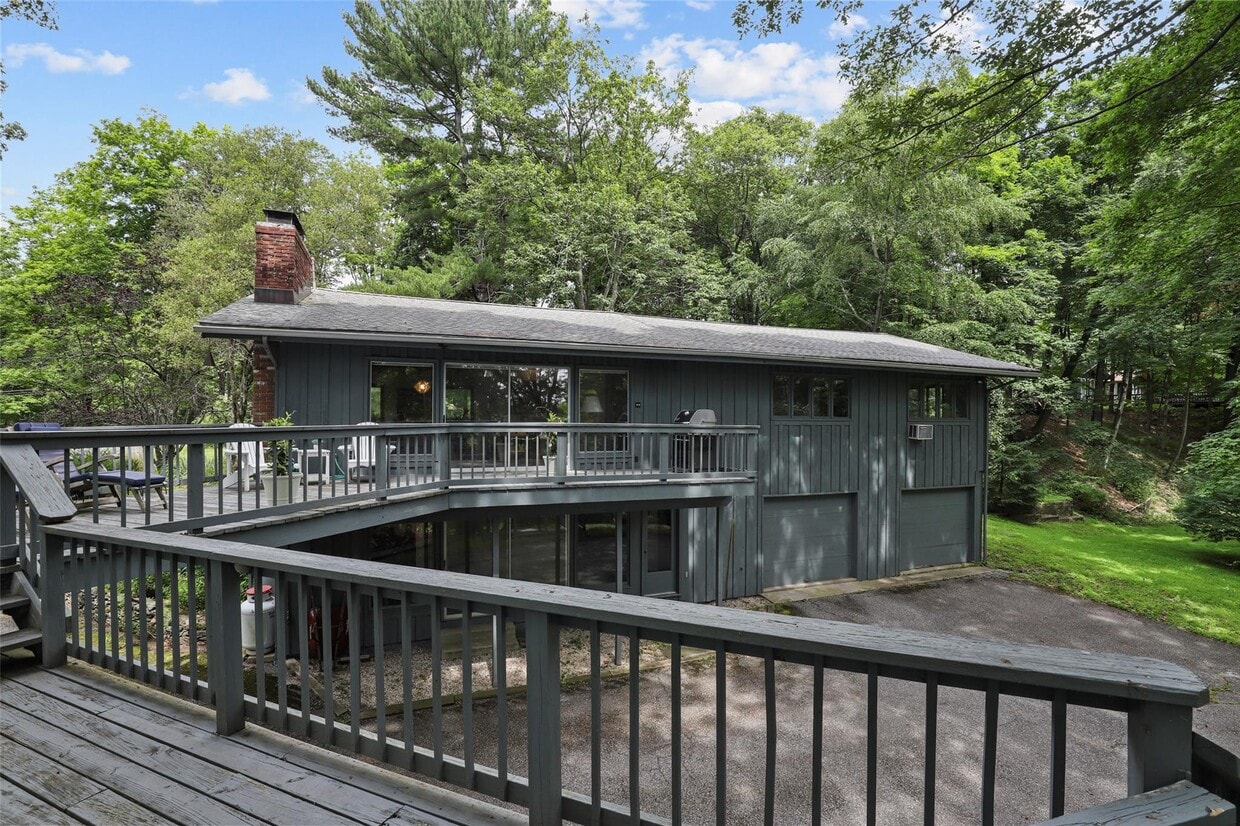 Primary Photo - 153 Salem Rd