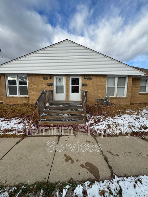 Building Photo - 2606 13th Ave