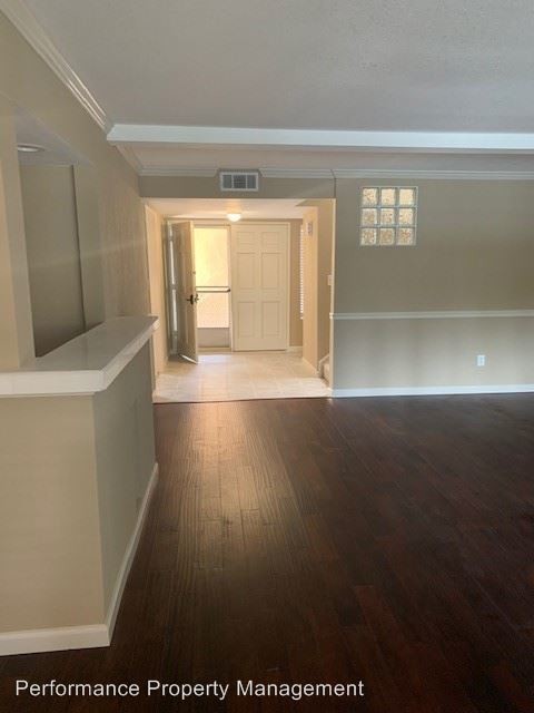 Building Photo - 4 br, 3 bath House - 4101 Pinewood Lake Dr