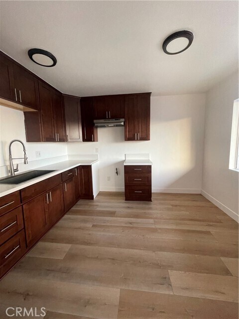 Foto del edificio - 6331 Fishburn Ave