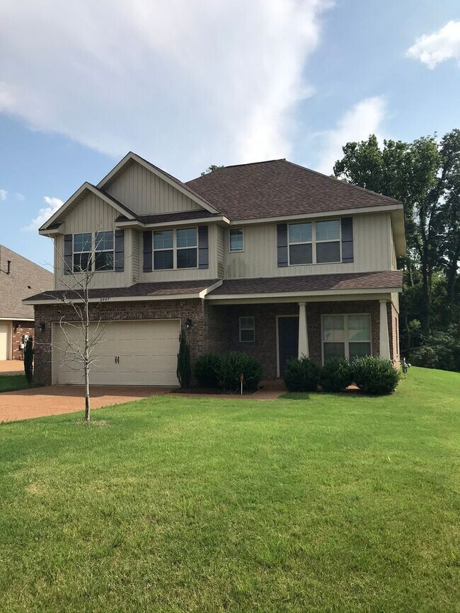 Building Photo - Olive Branch -  4 Bedrooms, 2 Full Baths a...