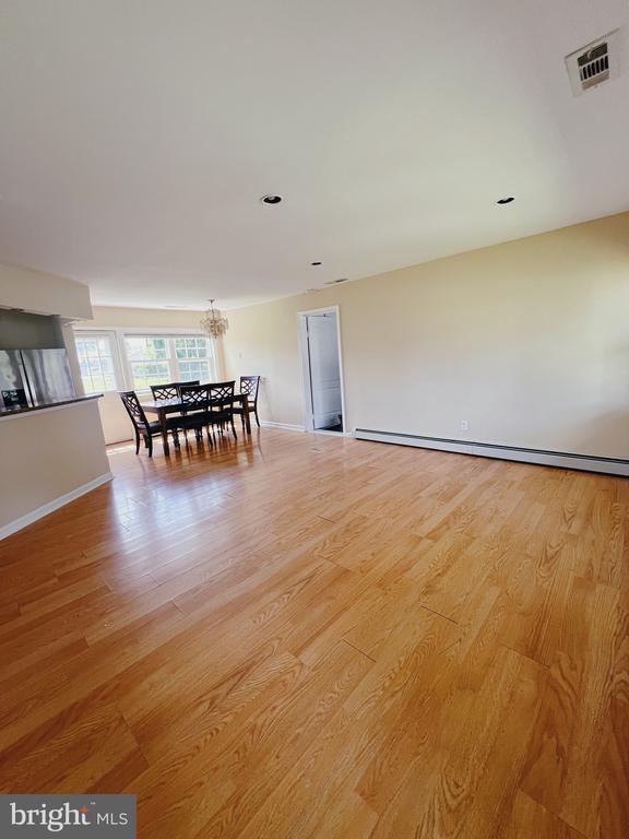 Foto del edificio - 4382 Buckfield Terrace