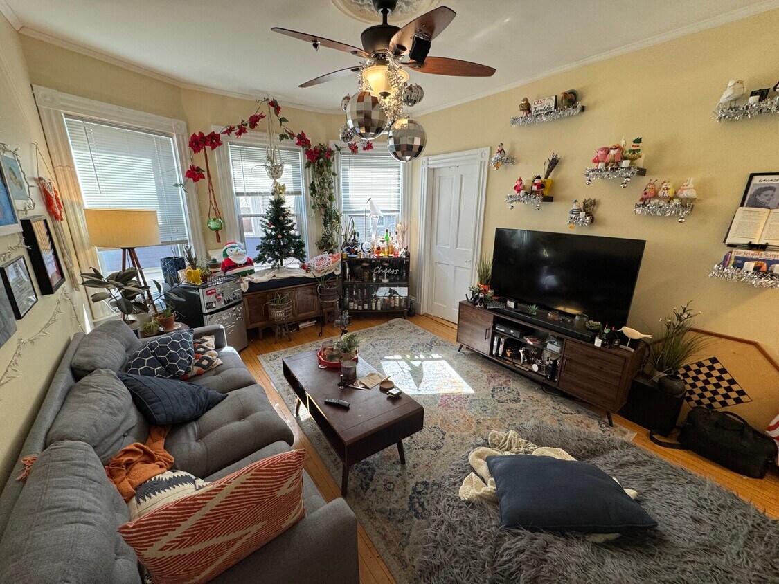 Foto principal - 176 Elm St