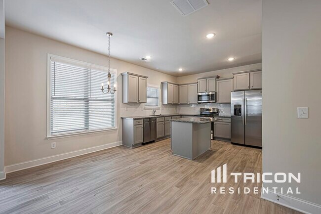 Building Photo - 228 Margrave Dr