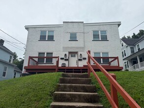 Building Photo - 5653 Bramble Ave