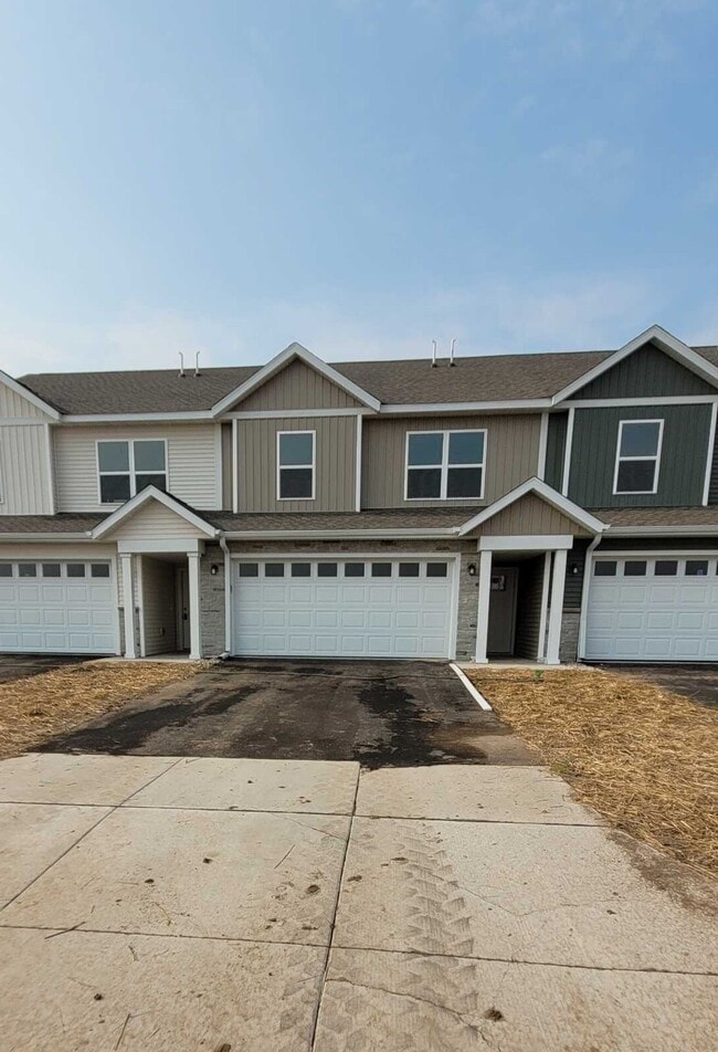 Building Photo - 1608 Eastside Cir