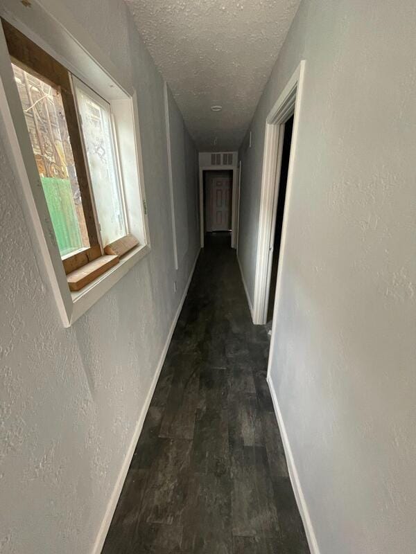 Building Photo - 1713 W Oak St