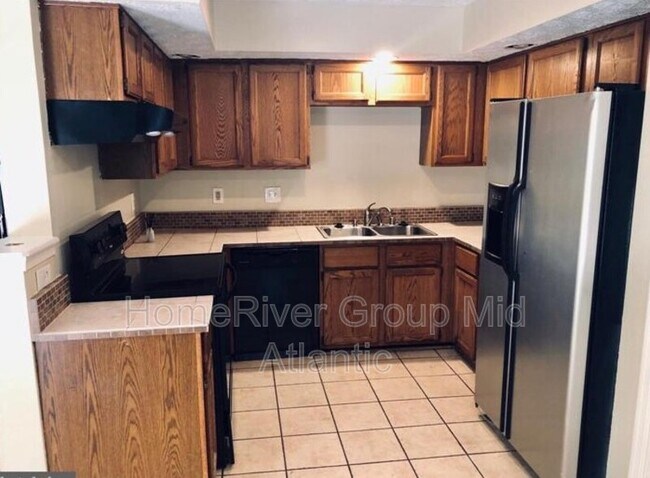 Building Photo - 1308 Hollow Glen Ct