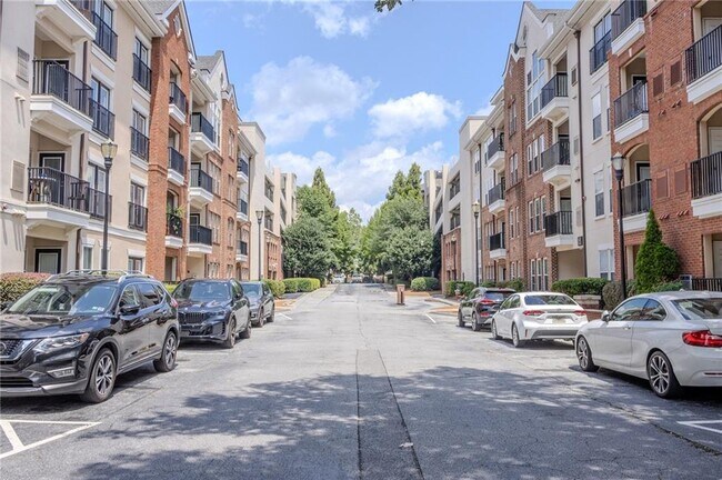 Foto del edificio - 1850 Cotillion Dr