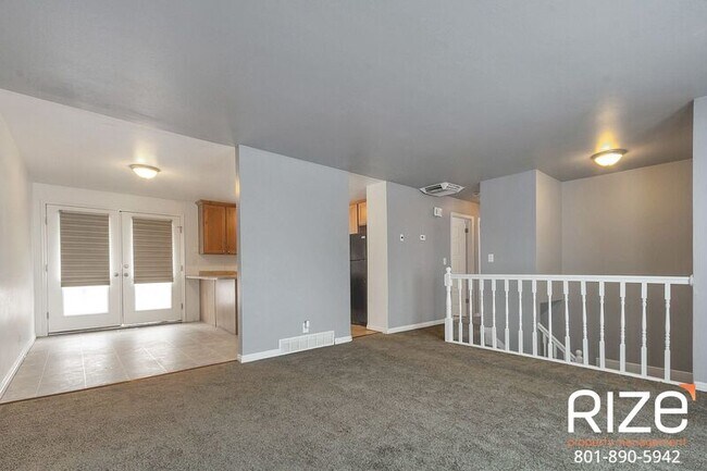 Building Photo - 5465 Westslope Dr