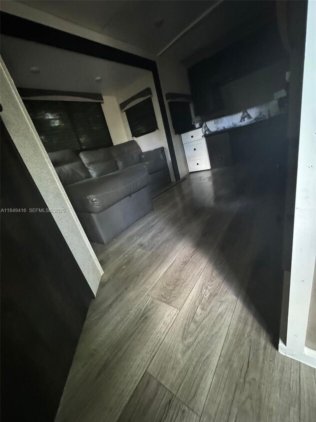 Foto del edificio - 2723 SW 13th St