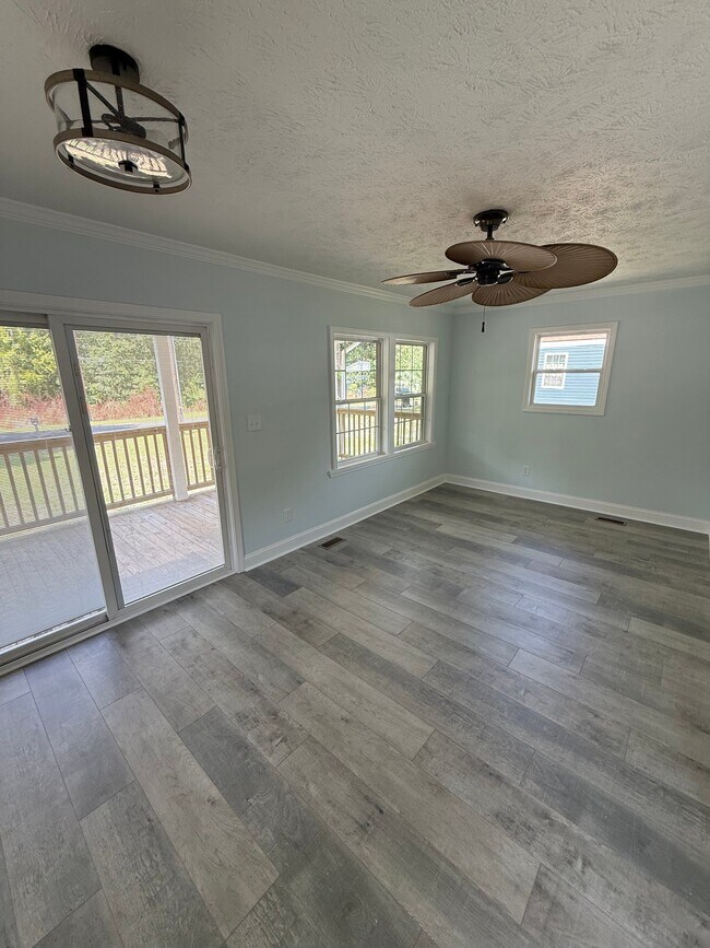 Foto del edificio - 6921 Pearl St SW