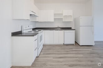 Interior Photo - 733 Goldstream Ave