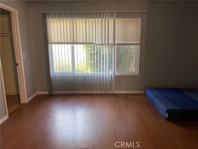 Building Photo - 2115 E Aroma Dr