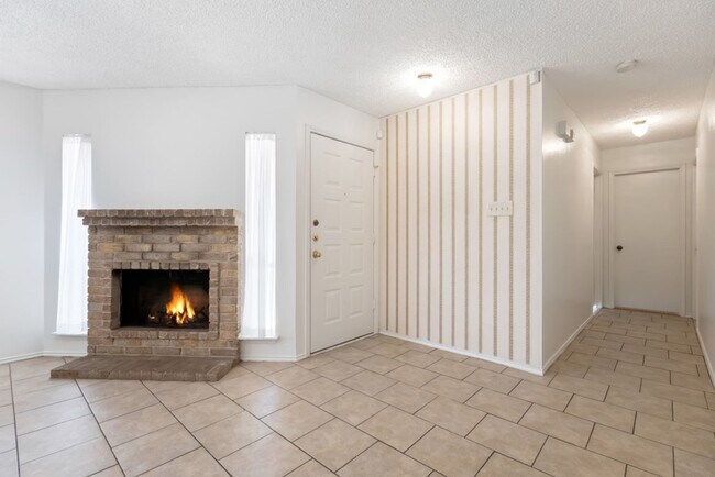 Foto del edificio - 8430 Cranberry Hill