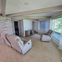 Building Photo - 275 Sam Houston Loop